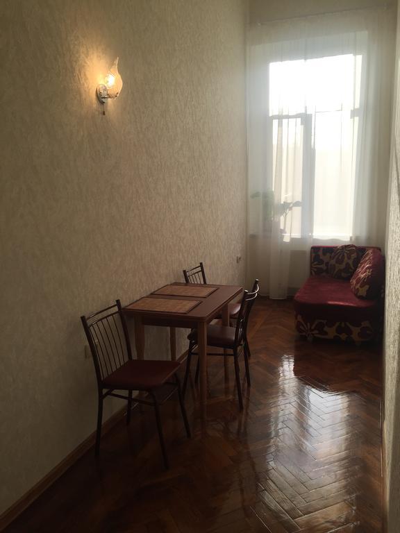 Grace Apartments Odessa Eksteriør bilde